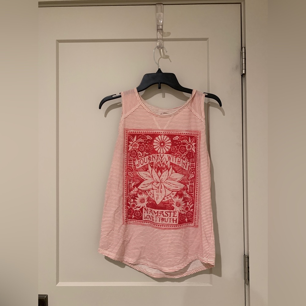 Flowy tank!